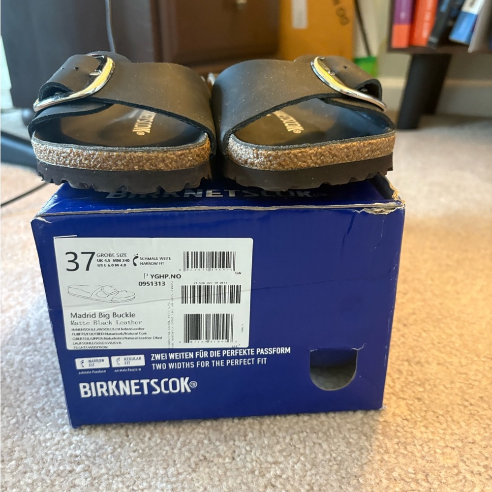 Birkenstock Kids Madrid Single-Buckle Sandals in Black